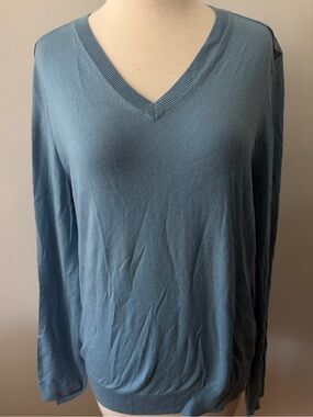 Burberry light Blue Men’s Sweater with Chevron Detail